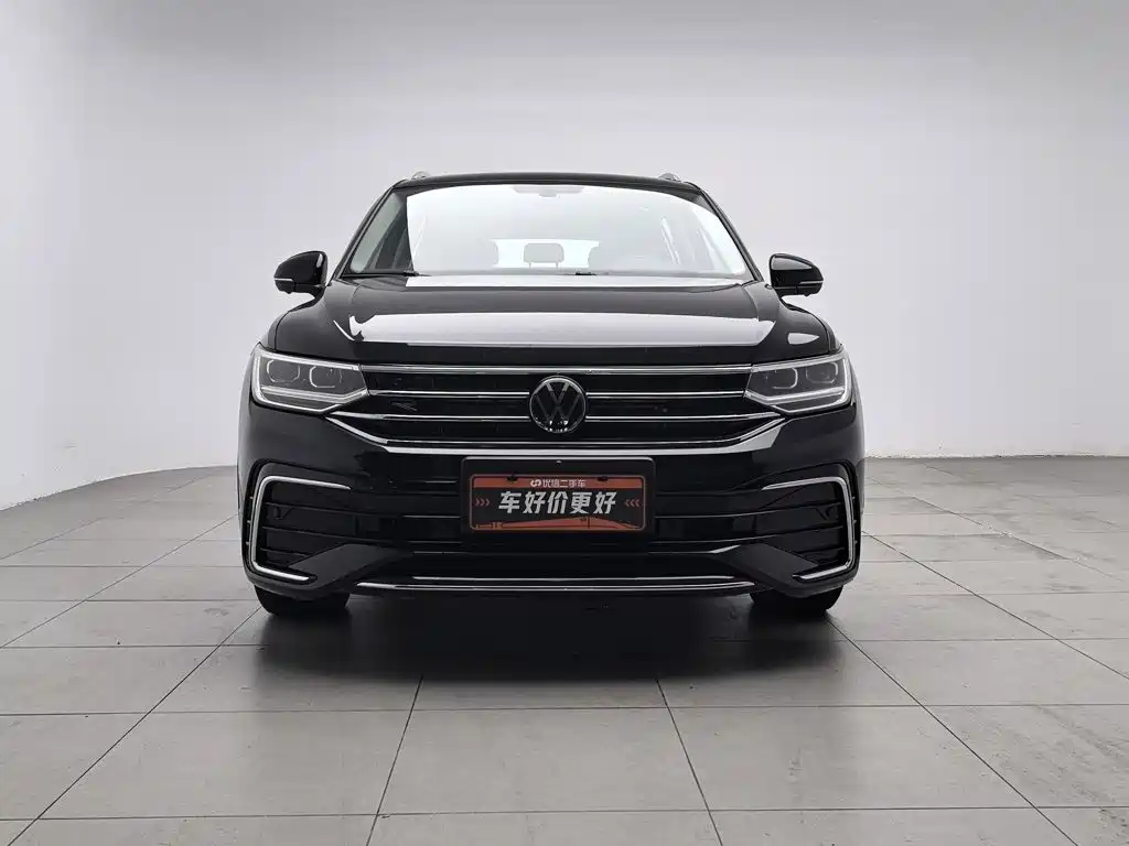 Tiguan L 2024 330TSI automatic two-wheel drive R-Line version купить на сайте DeffCars