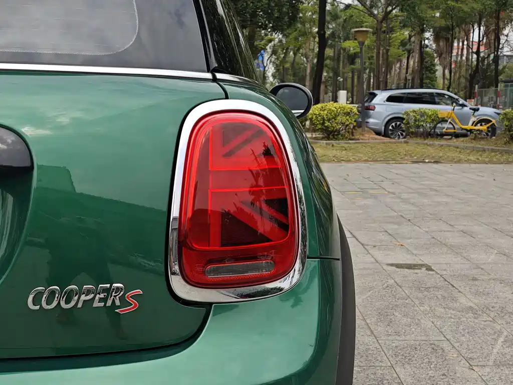 MINI 2022 2.0T COOPER S Artist купить на сайте DeffCars