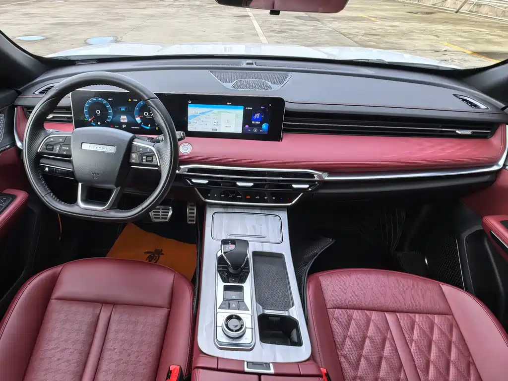 Jietu X70 PLUS 2023 model 1.5T DCT Brave PLUS 7 seats купить на сайте DeffCars
