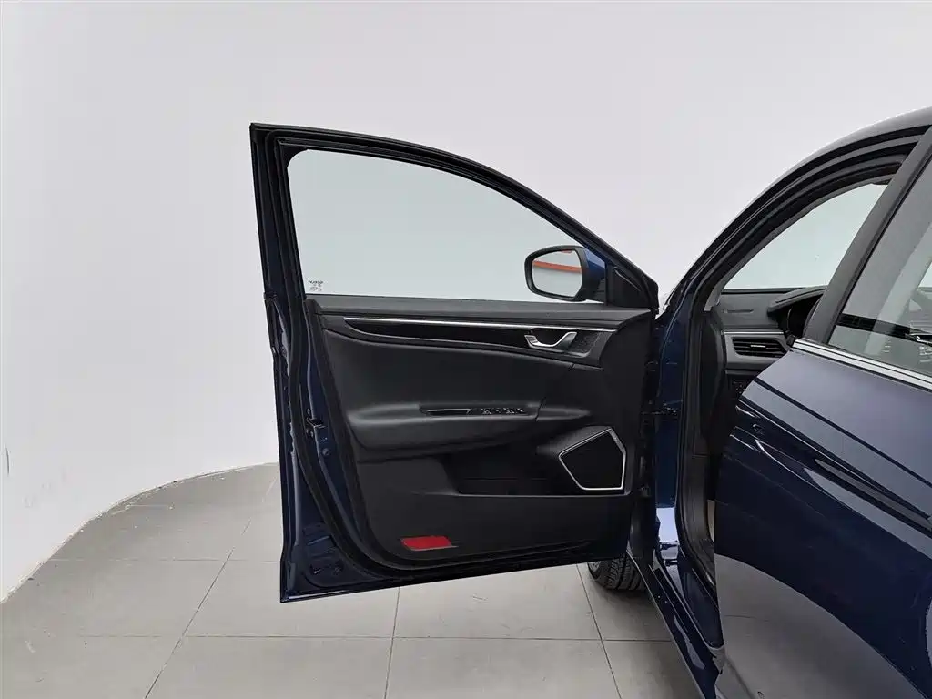 Emgrand GL 2021 UP 1.4T CVT luxury model купить на сайте DeffCars