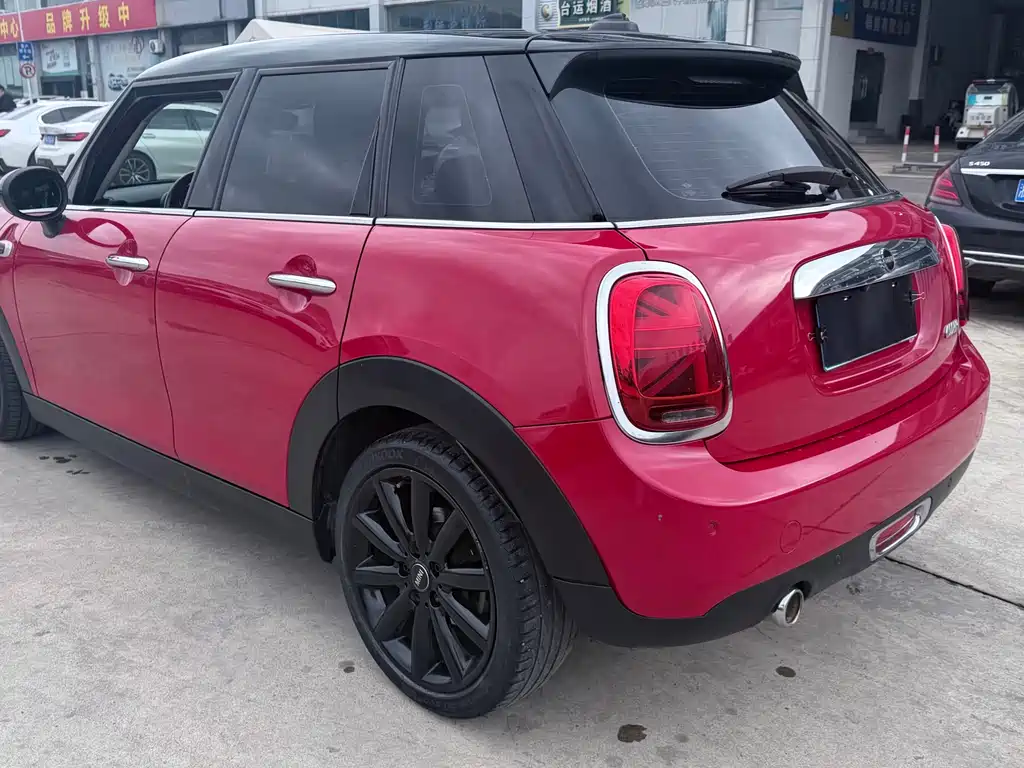 MINI 2018 1.5T COOPER Artist Five-Door Edition купить на сайте DeffCars