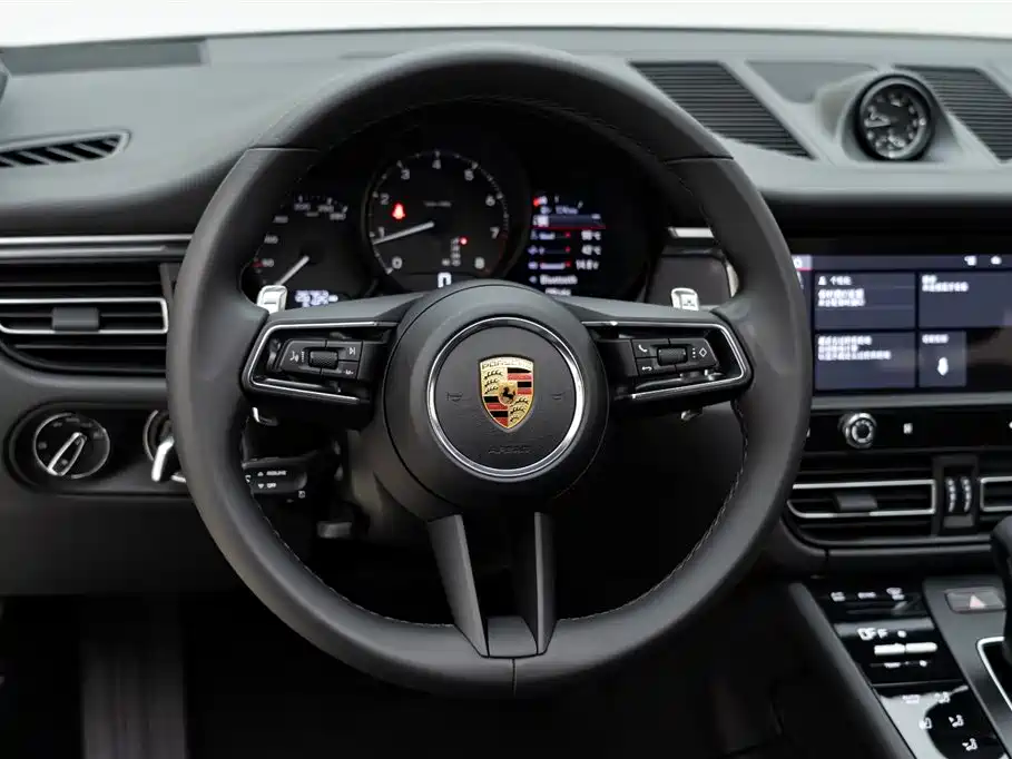 Macan 2022 Macan 2.0T купить на сайте DeffCars