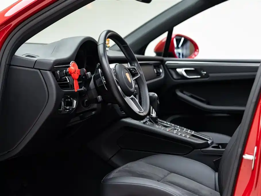 Macan 2020 Macan 2.0T купить на сайте DeffCars