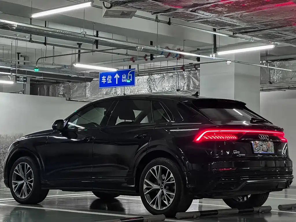 Audi Q8 2021 55 TFSI luxury and dynamic model купить на сайте DeffCars