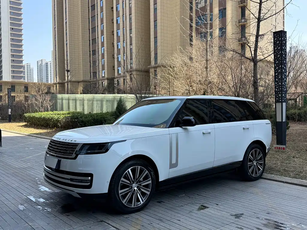 Range Rover 2023 3.0 L6 400PS Extended Edition купить на сайте DeffCars
