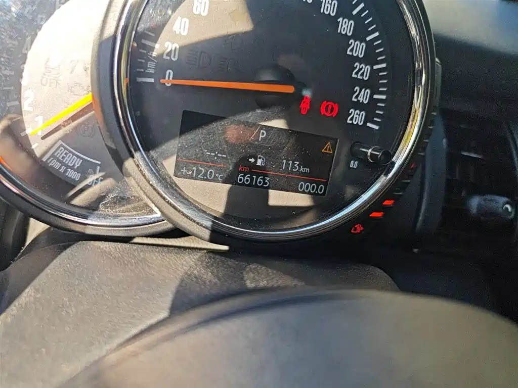 MINI 2016 1.2T ONE Avant-Garde купить на сайте DeffCars