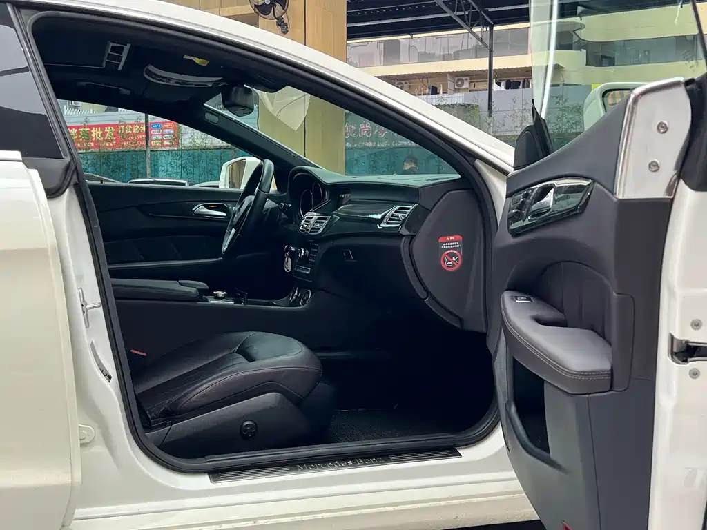 Mercedes-Benz CLS 2012 CLS 300 CGI купить на сайте DeffCars