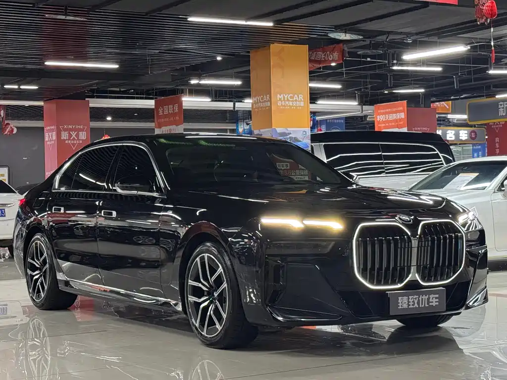 BMW 7 Series 2023 735Li M Sports Package купить на сайте DeffCars