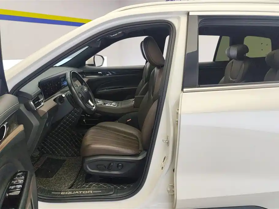 Lingyu 2021 EcoBoost 225 Collar Type 6 Seats купить на сайте DeffCars