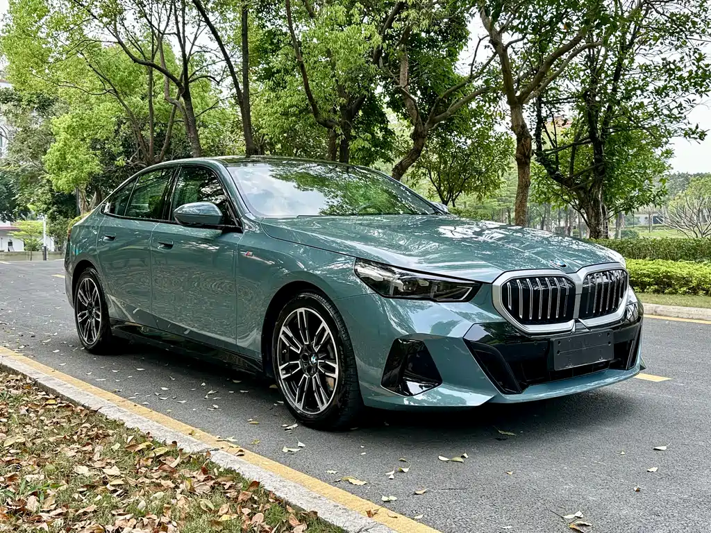 BMW 5 Series Imported 2024 525i M Sports Package купить на сайте DeffCars