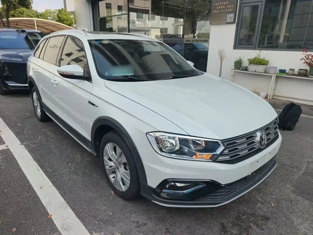C-TREK Weiling 2017 1.6L automatic comfort model купить на сайте DeffCars