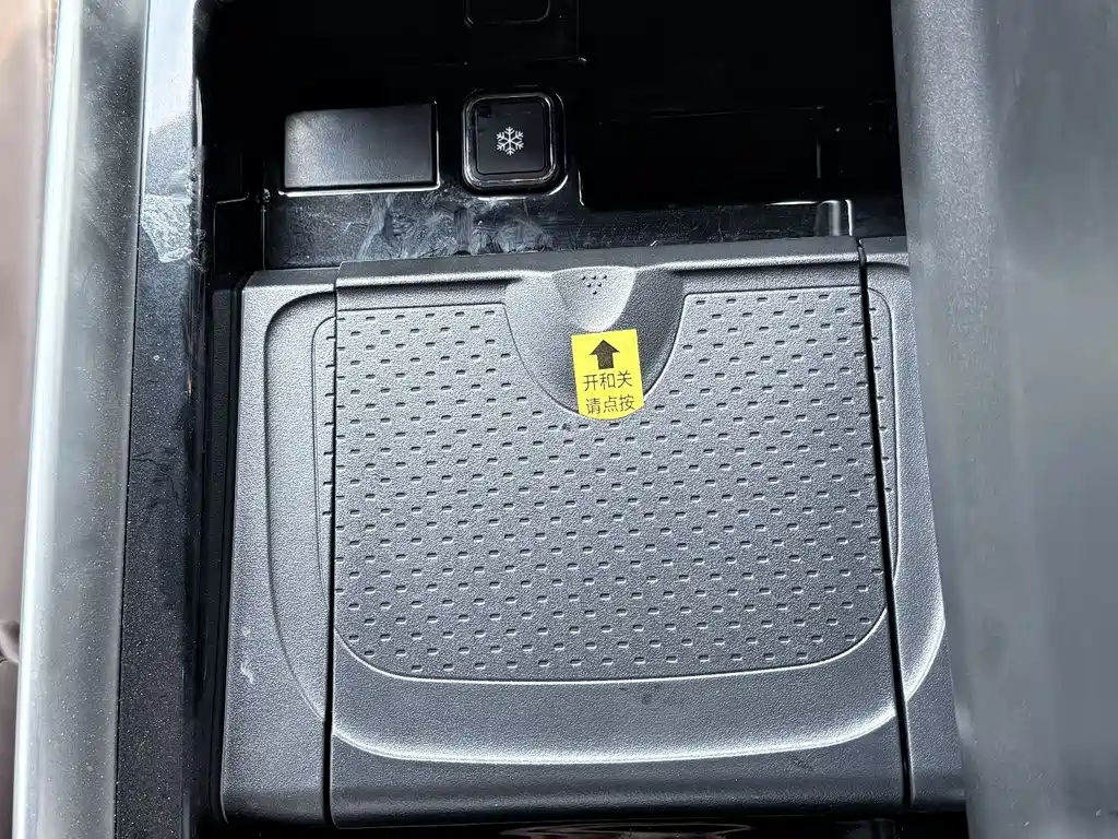 Vito 2021 2.0T Business Edition 7 seats купить на сайте DeffCars