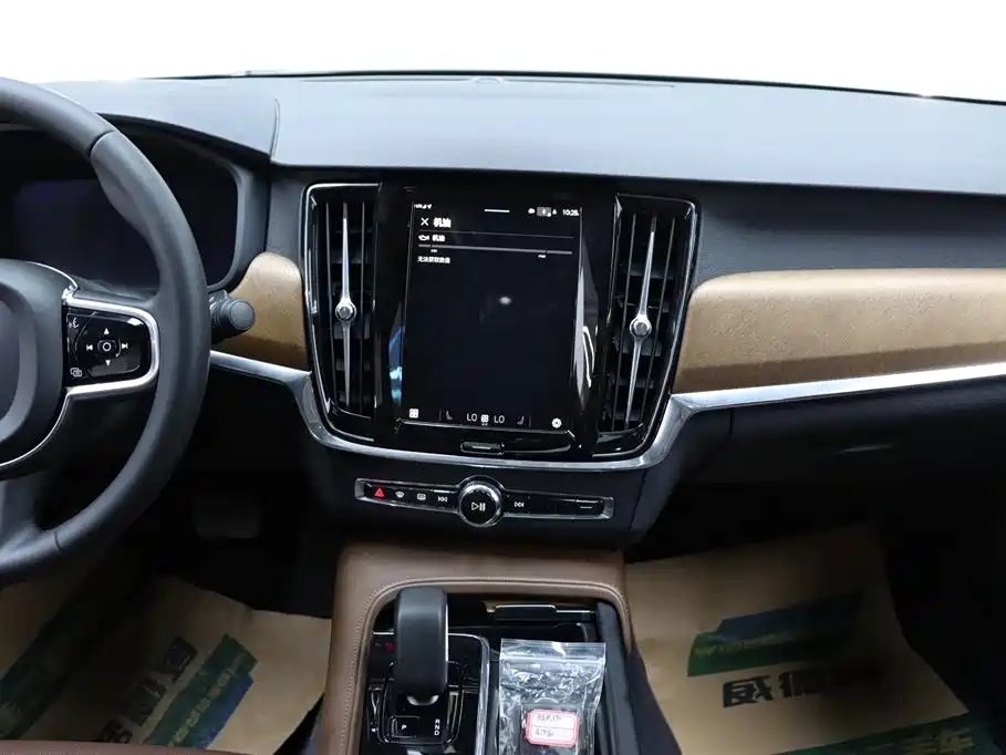 Volvo S90 2024 B5 Zhiyi Luxury Edition купить на сайте DeffCars
