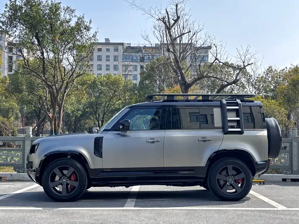 Land Rover Defender 2025 110 3.0T P400 X купить на сайте DeffCars