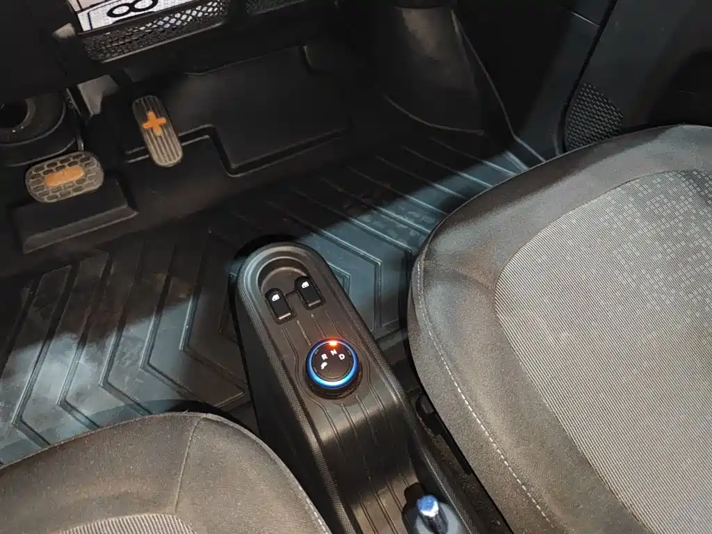 Hongguang MINIEV 2020 Yuexiang model ternary lithium купить на сайте DeffCars