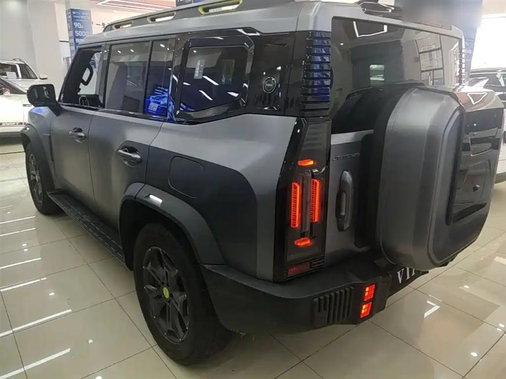 Jietu Traveler 2023 2.0T four-wheel drive crossover PRO+ купить на сайте DeffCars