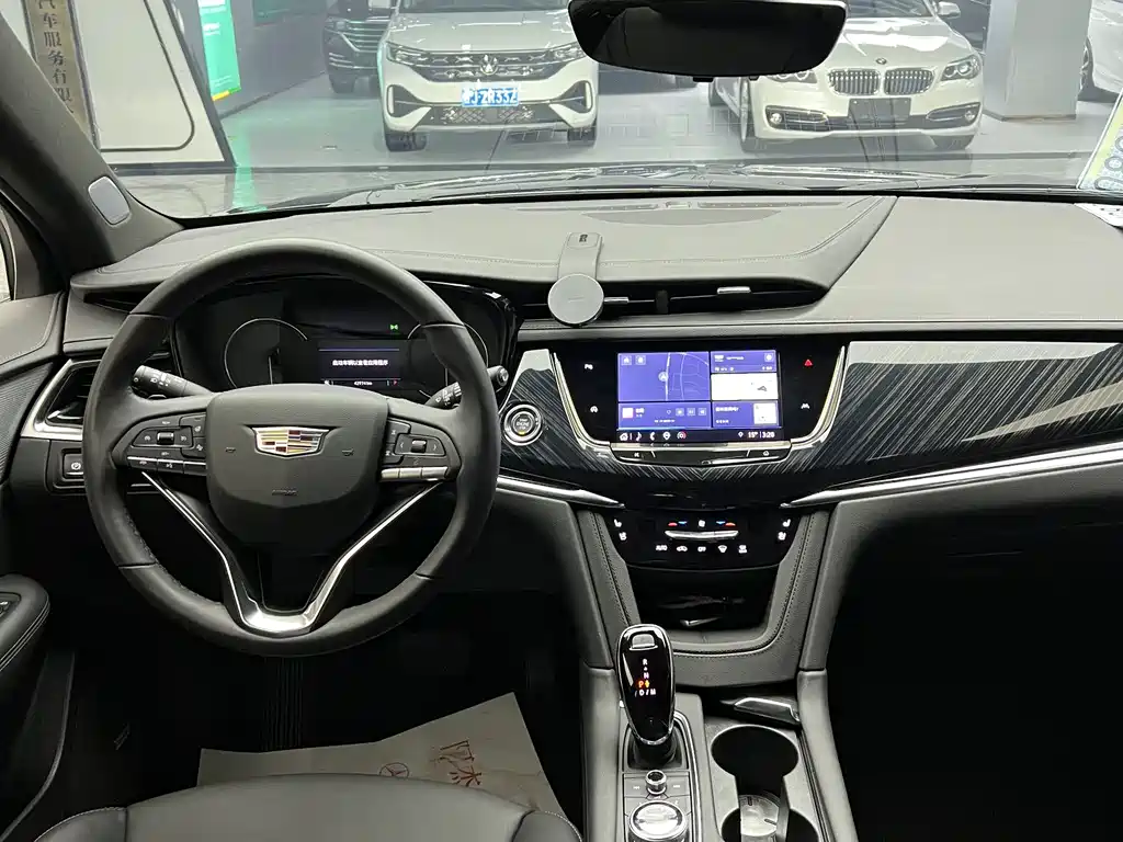 Cadillac XT6 2022 2.0T six-seat four-wheel drive luxury model купить на сайте DeffCars
