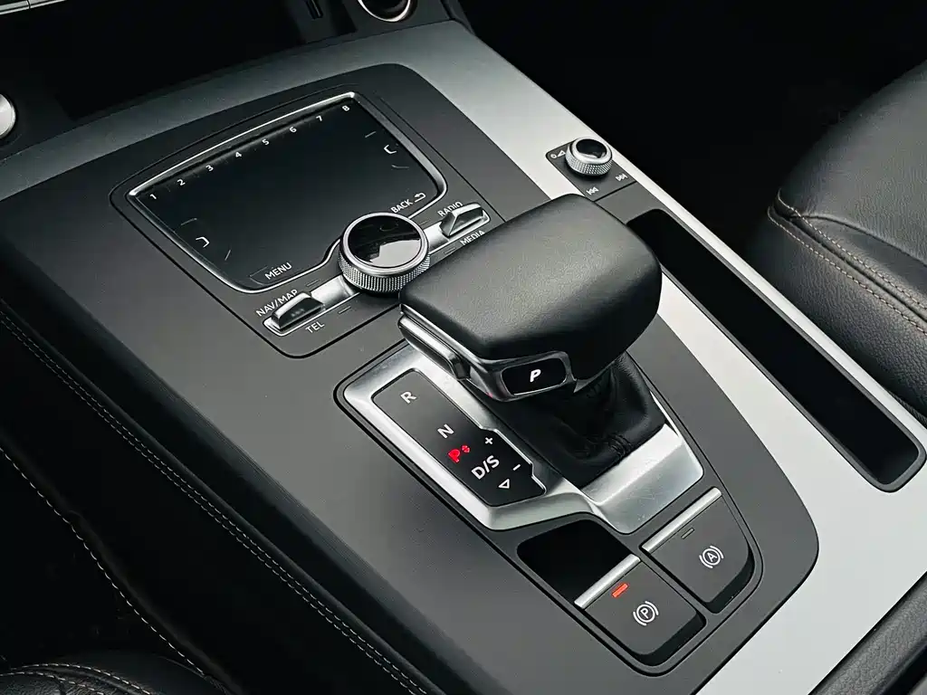 Audi Q5L 2018 40 TFSI enjoys fashionable style, National VI купить на сайте DeffCars