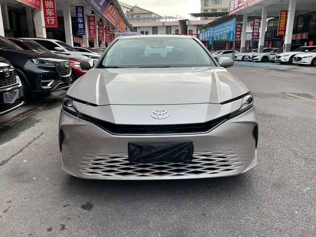Camry 2024 2.0E Elite Edition купить на сайте DeffCars