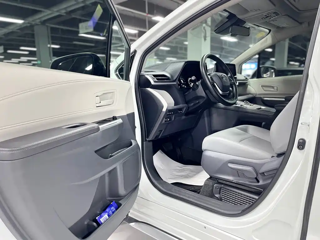 Grevia 2024 2.5L Hybrid Comfort Edition купить на сайте DeffCars