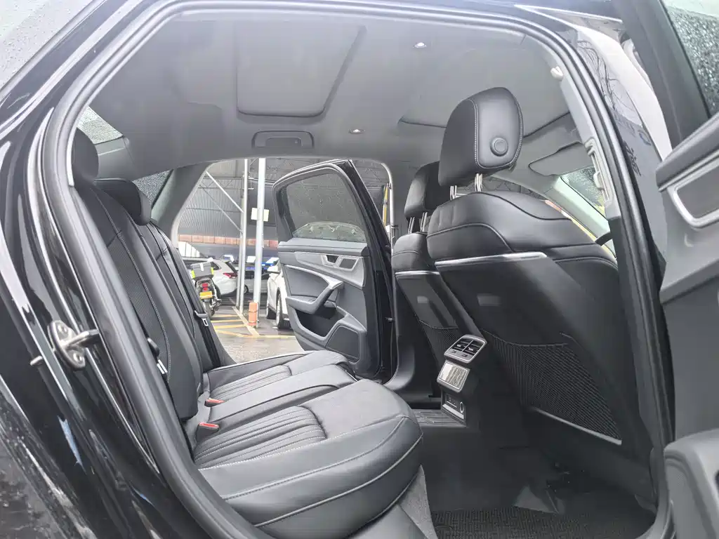 Audi A6L 2024 45 TFSI Premium Dynamic Model купить на сайте DeffCars
