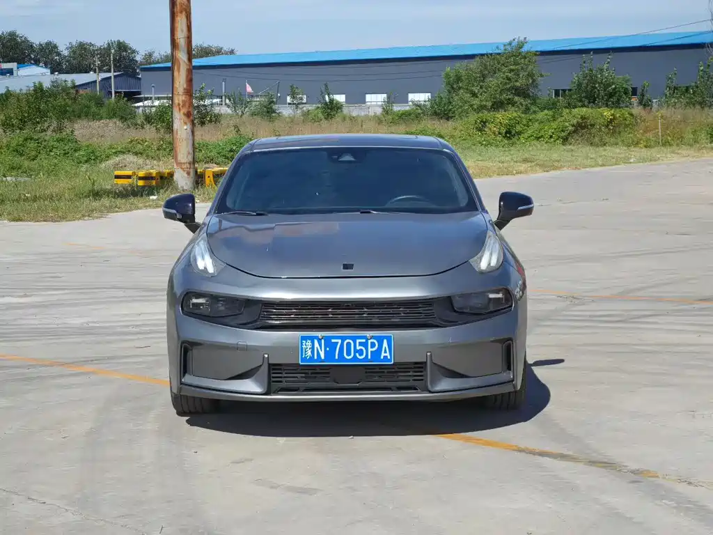 Lynk & Co 03 2022 2.0TD DCT Pro купить на сайте DeffCars