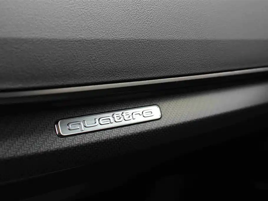 Audi Q5L 2022 facelift 40T luxury and dynamic model купить на сайте DeffCars