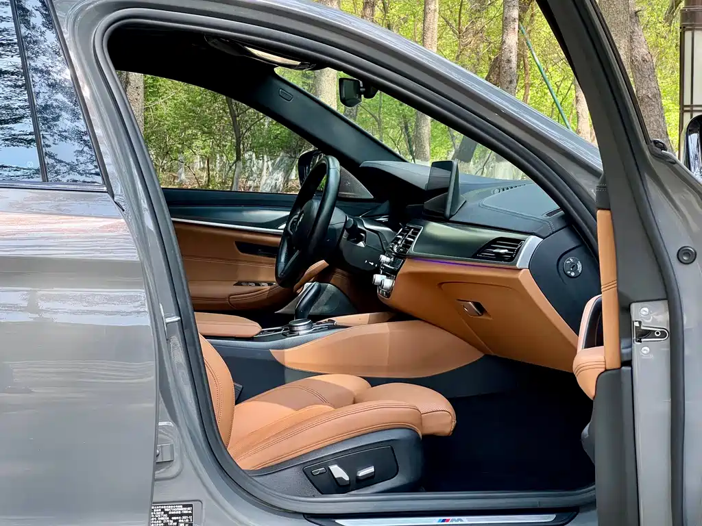 BMW 5 Series Imported 2022 525i M Sports Package купить на сайте DeffCars