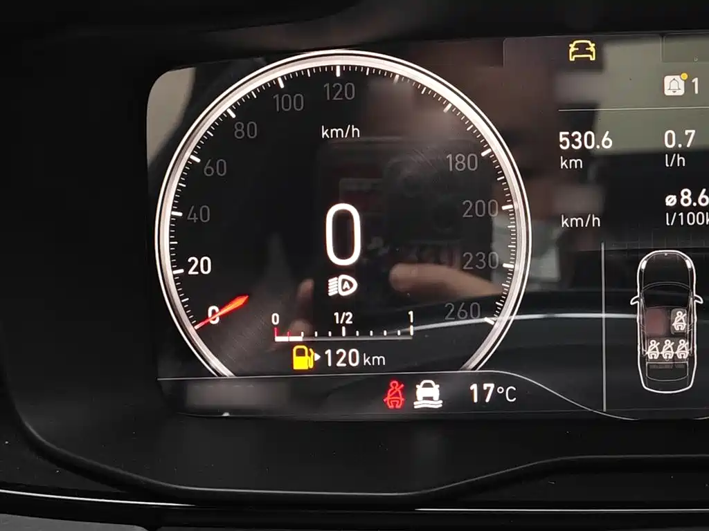 Lynk & Co 03 2019 1.5TD DCT Pro version National VI купить на сайте DeffCars