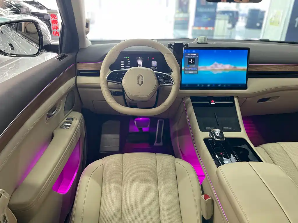 Wenjie M7 2024 1.5T Intelligent Driving Four-wheel Drive Max Version 5 Seats купить на сайте DeffCars