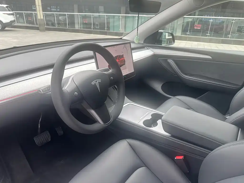 Model Y 2023 long-range all-wheel drive version купить на сайте DeffCars