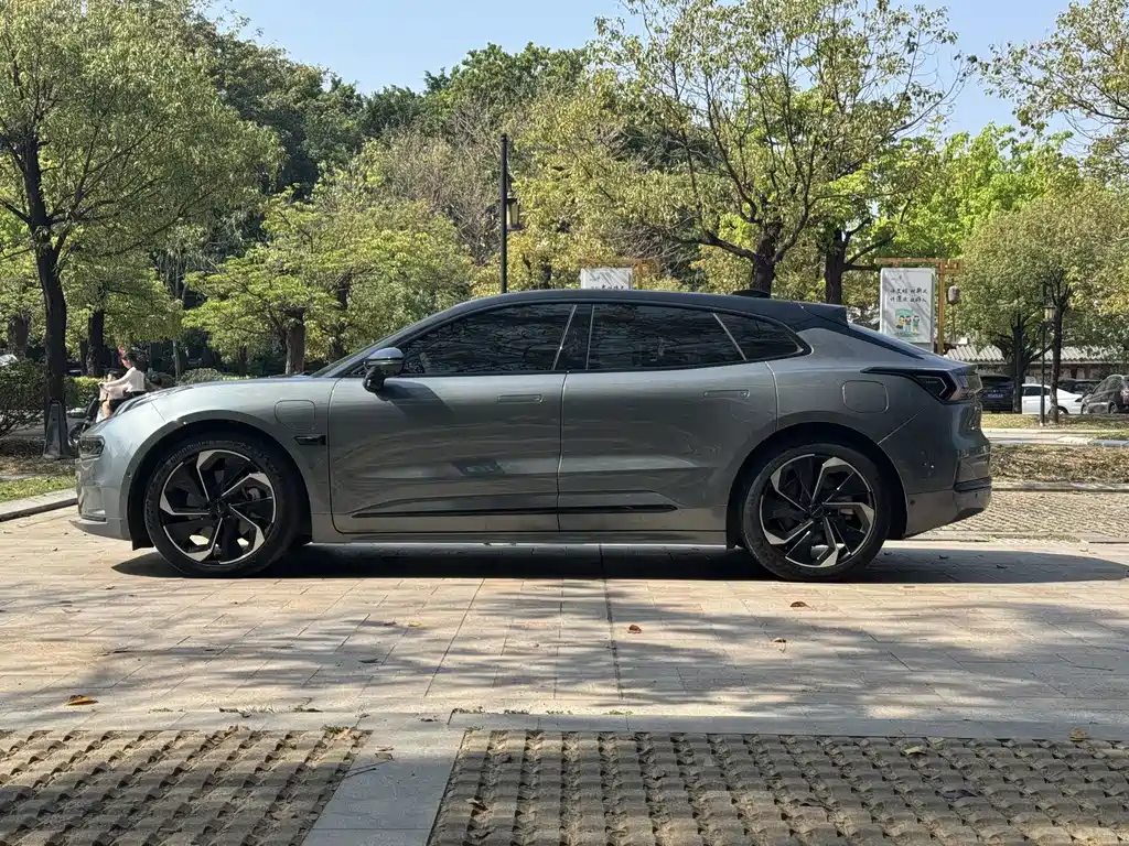 JiKrypton 001 2021 model long endurance dual motor WE version купить на сайте DeffCars