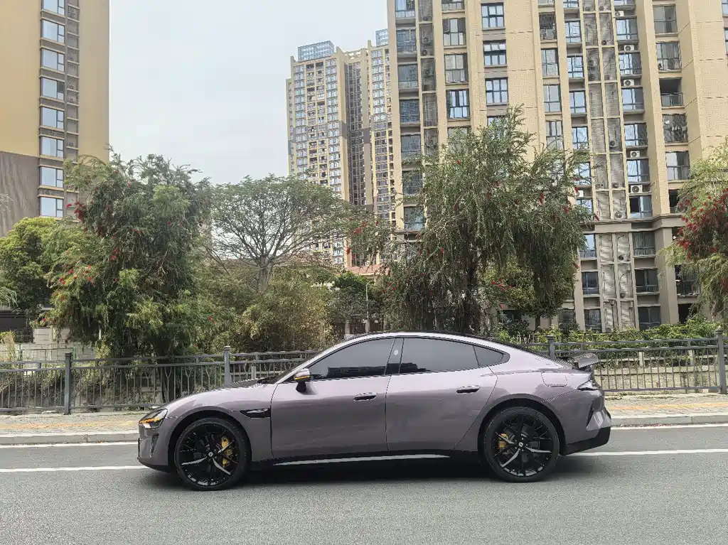 Xiaomi SU7 2024, four-wheel drive, ultra-long battery life, high-end smart driving Max version купить на сайте DeffCars