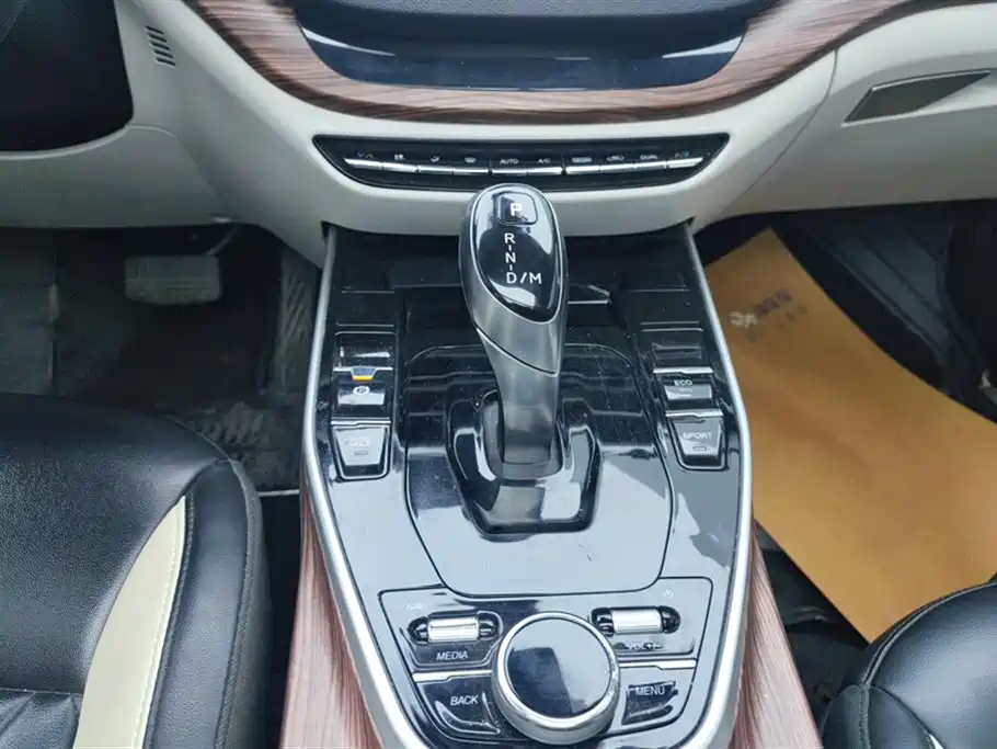 Southeast DX7 2020 Xingyue 1.5T DCT flagship version купить на сайте DeffCars