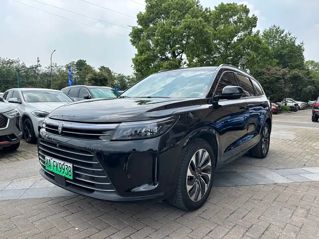 Wenjie M7 2024 1.5T rear drive Plus version 6 seats купить на сайте DeffCars