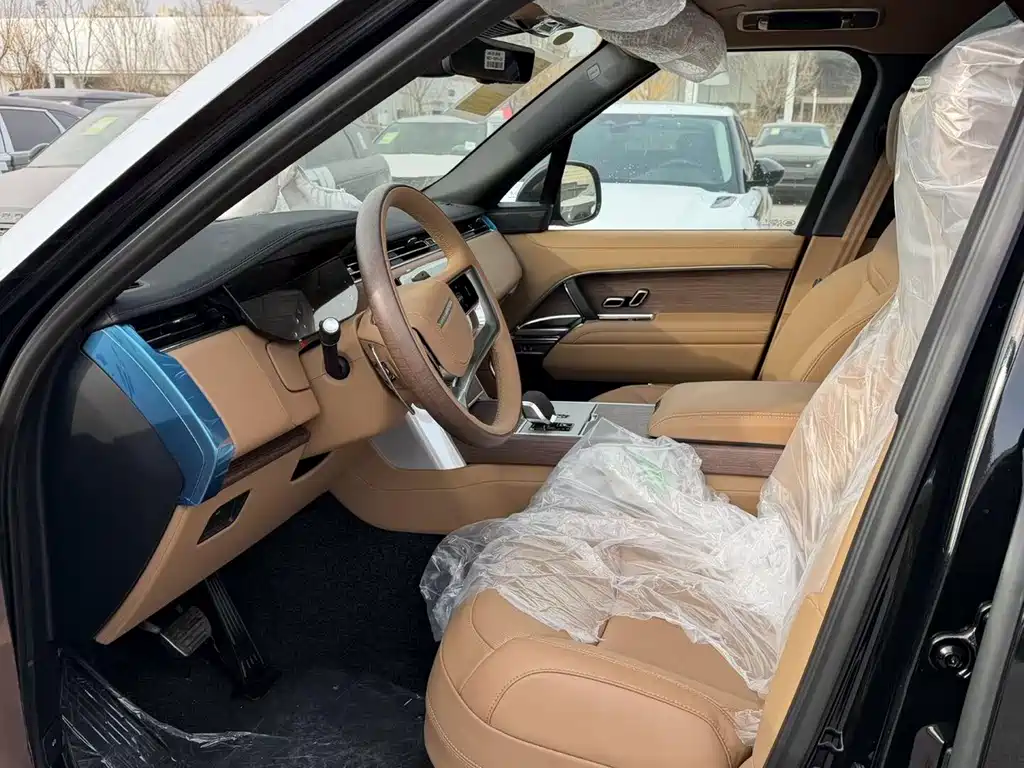 Range Rover 2026 3.0 L6 400PS AB long axis version купить на сайте DeffCars