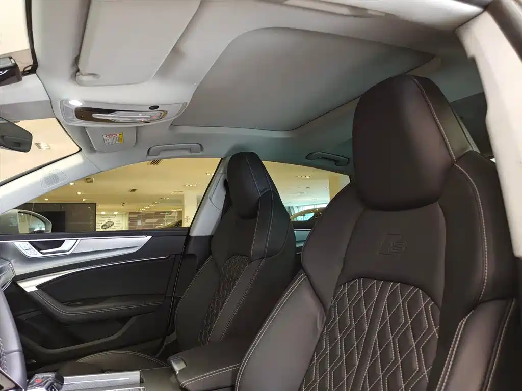 Audi A7 2023 45 TFSI Premium Selection купить на сайте DeffCars