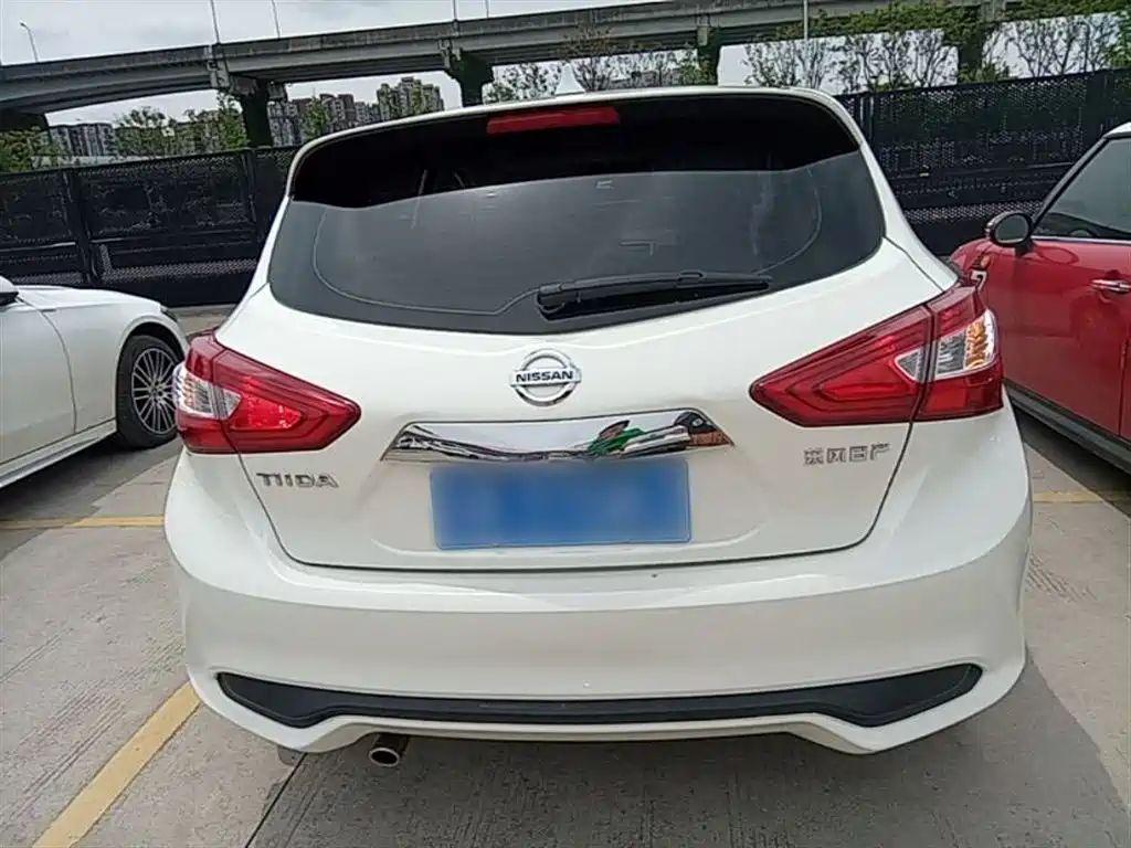 Tiida 2021 1.6L CVT Smart Travel Edition купить на сайте DeffCars