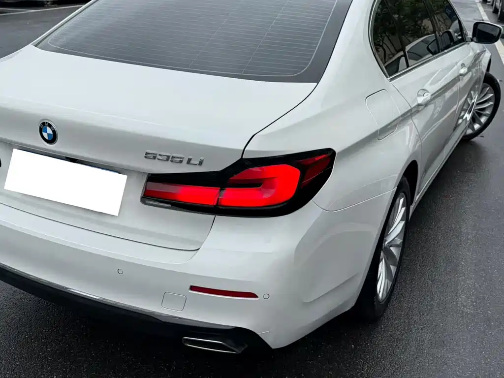 BMW 5 Series 2022 525Li Luxury Package купить на сайте DeffCars
