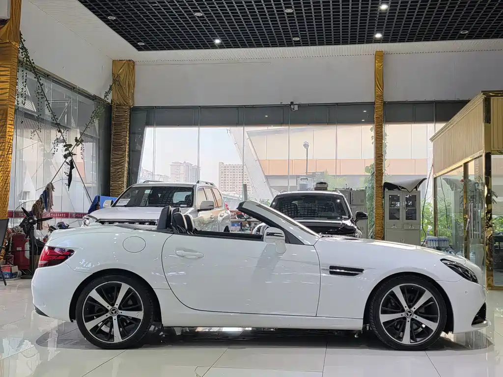 Mercedes-Benz SLC 2016 SLC 200 Fashion Model купить на сайте DeffCars