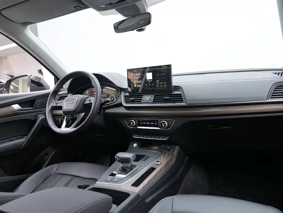 Audi Q5L 2022 facelift 40T luxury and elegant model купить на сайте DeffCars
