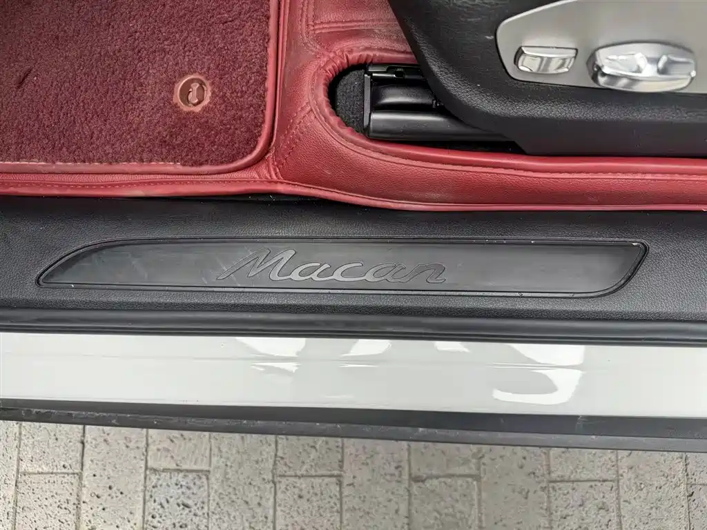 Macan 2023 Macan 2.0T купить на сайте DeffCars