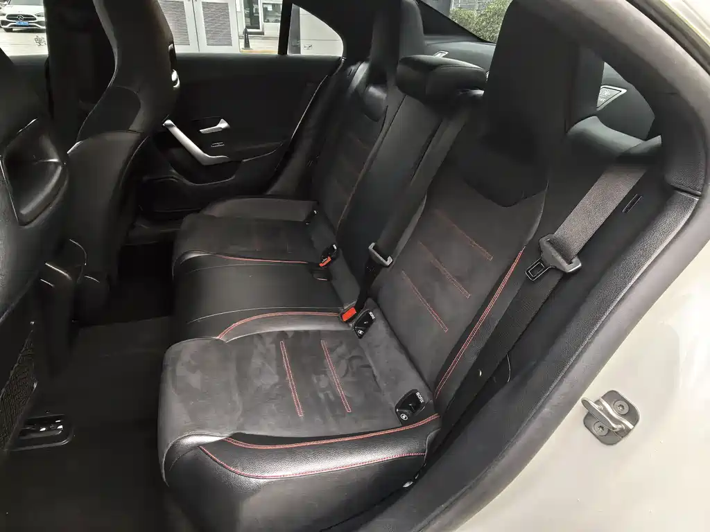 Mercedes-Benz CLA imported 2023 CLA 200 купить на сайте DeffCars