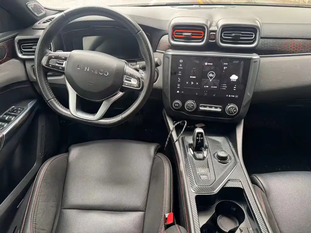 Lynk & Co 03 2019 2.0TD automatic version купить на сайте DeffCars
