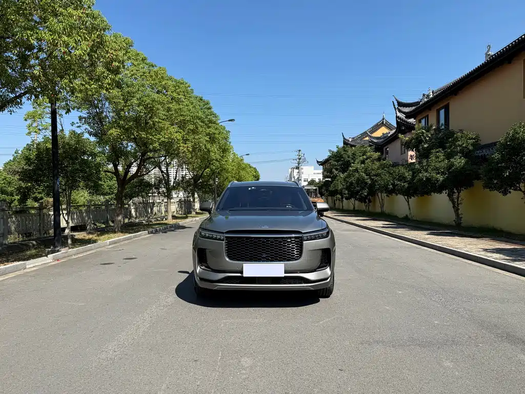 Ideal ONE 2021 extended range 6-seater version купить на сайте DeffCars