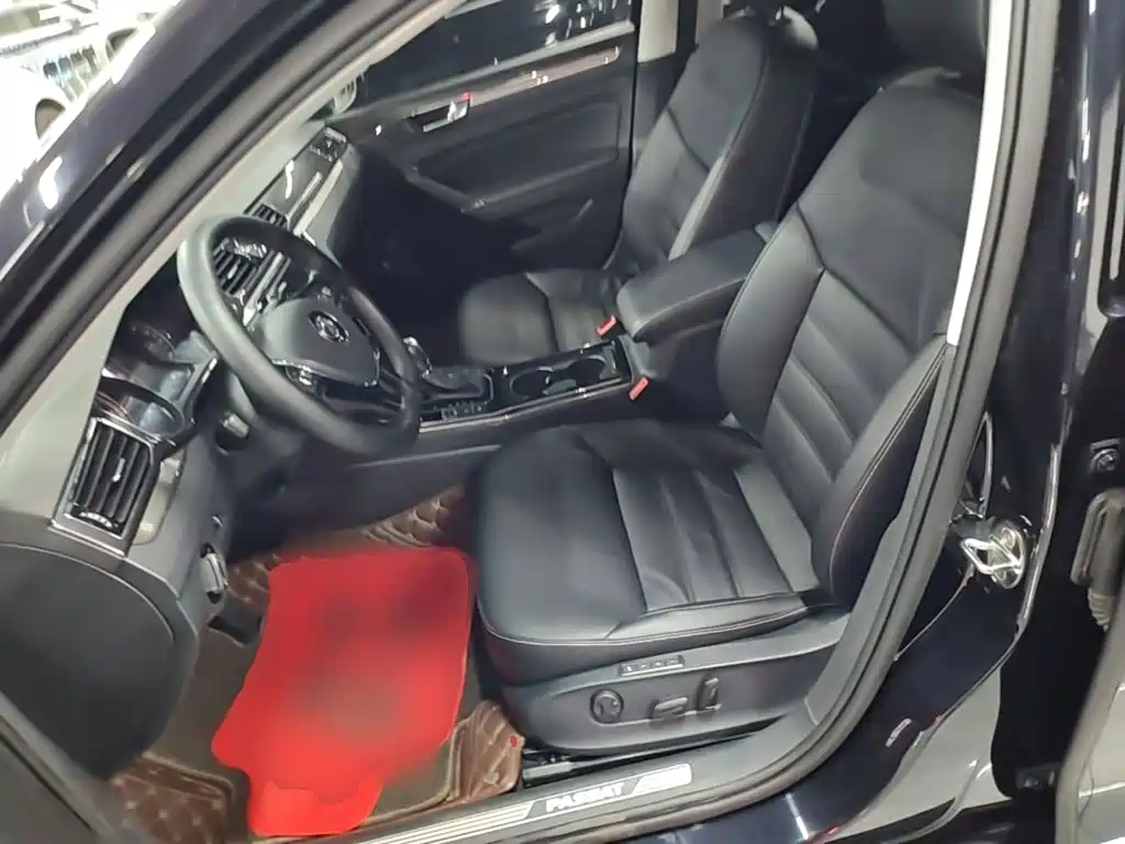 Passat 2016 330TSI DSG Royal Edition купить на сайте DeffCars
