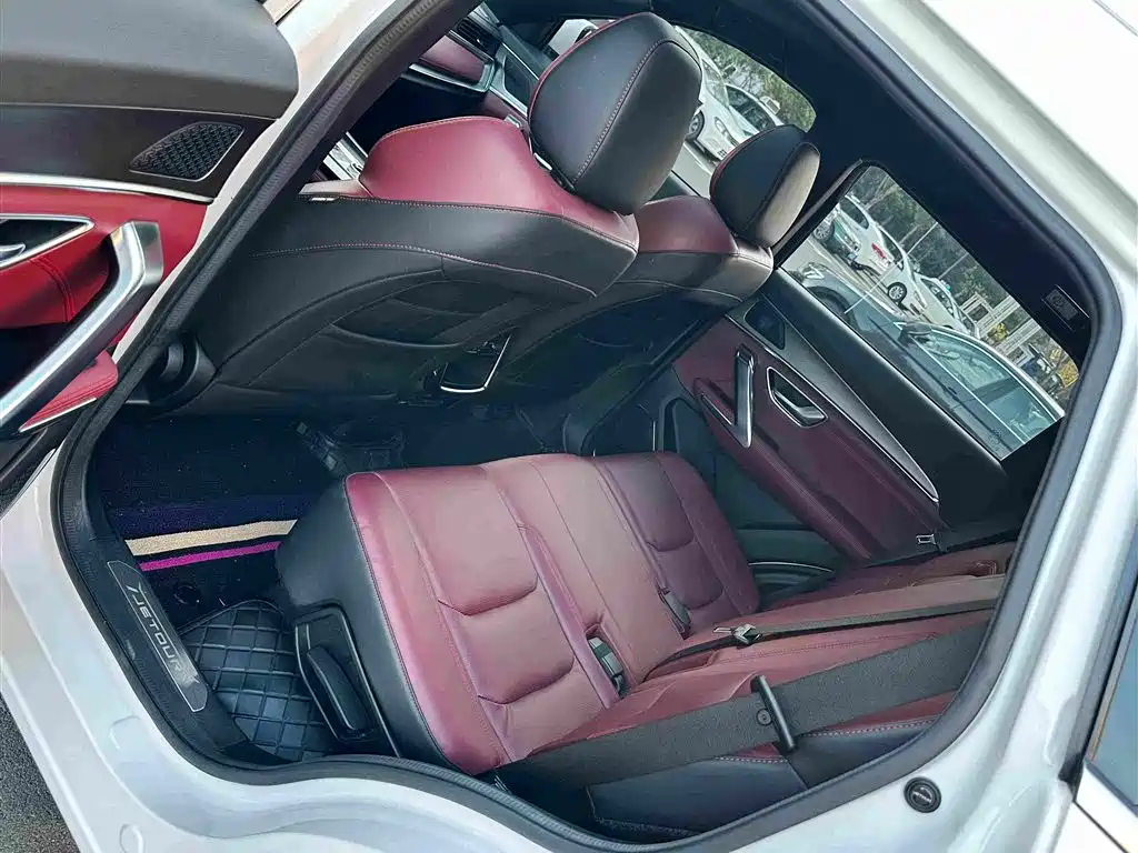 Jietu X70 PLUS 2023 model 1.5T DCT Ziqiang PRO 5 seats купить на сайте DeffCars