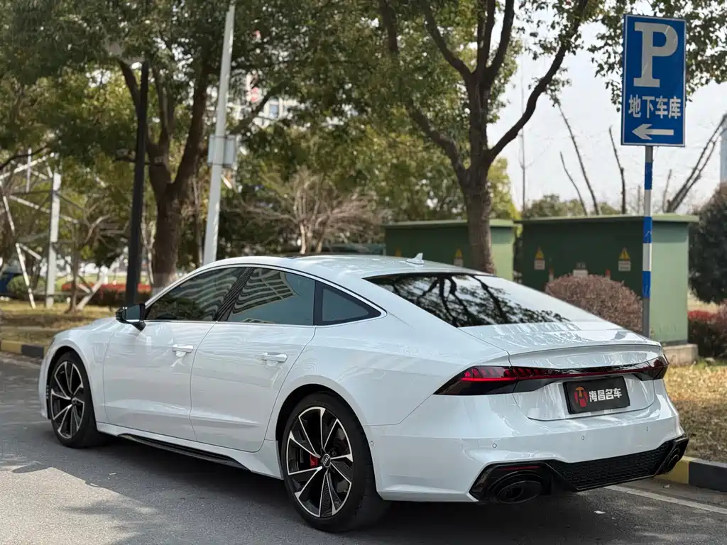 Audi A7 2023 45 TFSI Premium Selection купить на сайте DeffCars