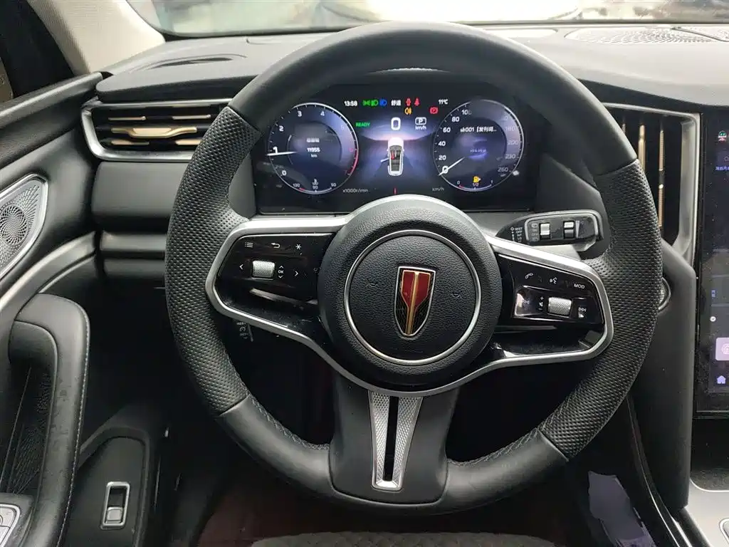 Hongqi HS7 2024 2.0T automatic two-wheel drive Qiyue version, five seats купить на сайте DeffCars