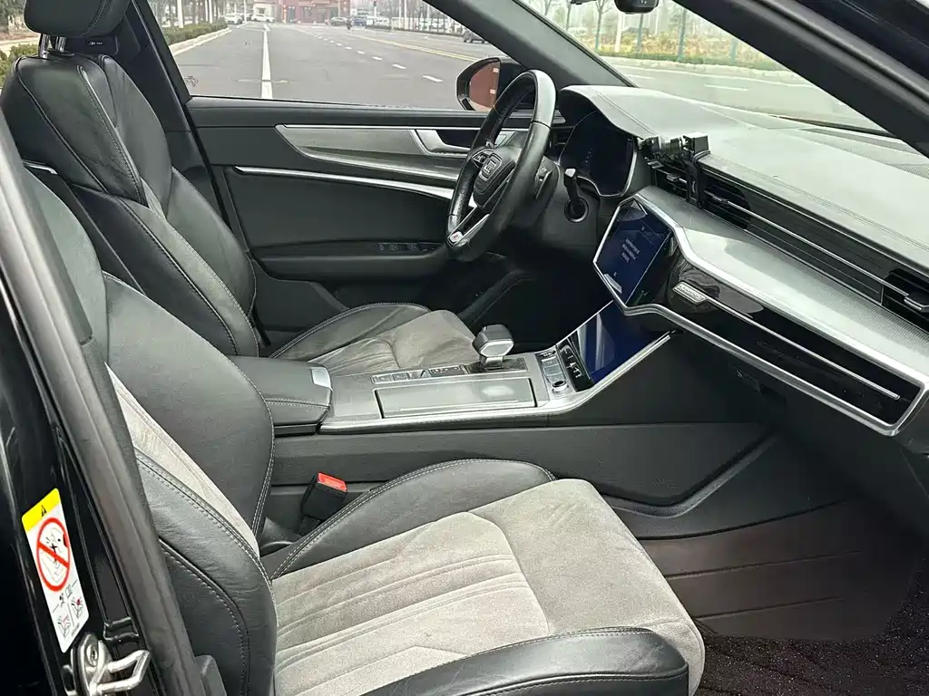 Audi A6L 2023 45 TFSI Premium Dynamic Model купить на сайте DeffCars